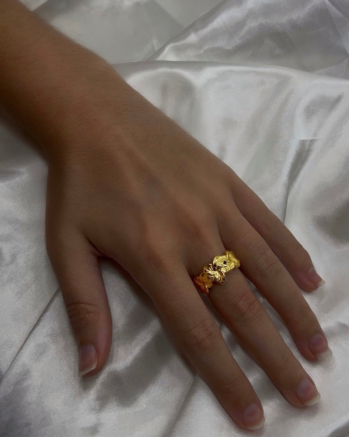 Bague "Couronne d’Hibiscus"